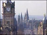 столица Шотландии Эдинбург - это один из самых утонченных городов в мире