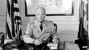 герой Второй Мировой войны генерал Дуайт Эйзенхауэр стал 34-м президентом США