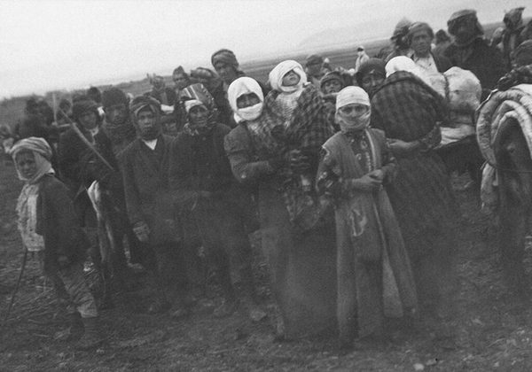 никто из работавших в лагере немцев не относился к гибели коренных жителей как к трагедии, а многие и вовсе по-прежнему считали уничтожение племён своей основной задачей
