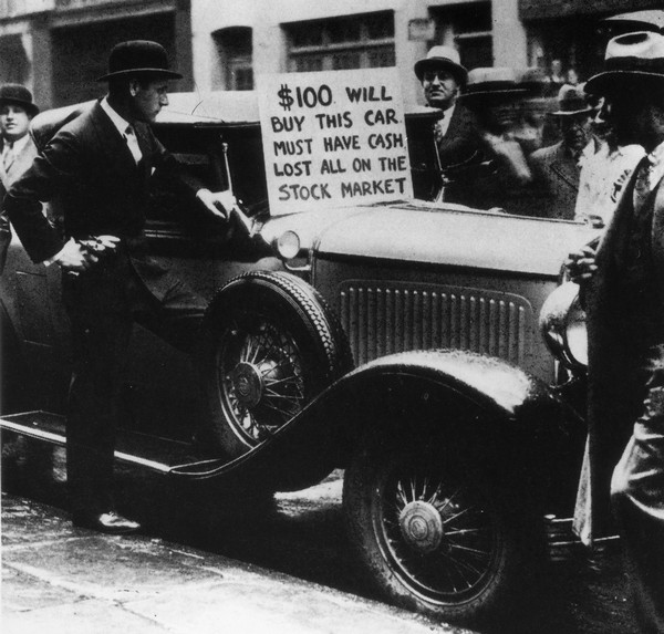 экономисты и историки по сей день спорят об истинных причинах возникновения Великой депрессии