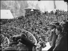 на зимней Олимпиаде 1936 года Фальц-Фейн удостоился рукопожатия Гитлера