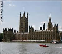 вид на парламент с юго-западного угла Вестминстерского моста
