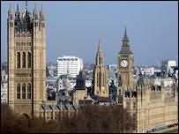 здание британского парламента