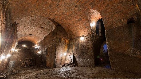 подземные арки, построенные Уильямсоном, надежно поддерживают своды и 200 лет спустя