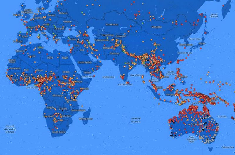 на карте мира разным цветом отмечены исчезающие языки мира