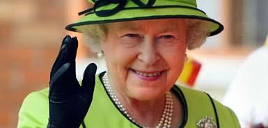Елизавета II - старейший монарх на троне Великобритании