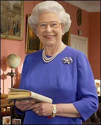 королева Великобритании Елизавета II начинает свой первый за 16 лет визит в Америку