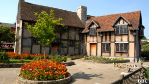 к удивлению Дэвида Масгроува ни один из историков не назвал место рождения Шекспира в Стратфорде-на-Эйвоне