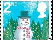 почтовая марка с изображением елок и снеговика