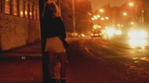 число студенток-проституток в Британии выросло в связи с сокращением госдотаций